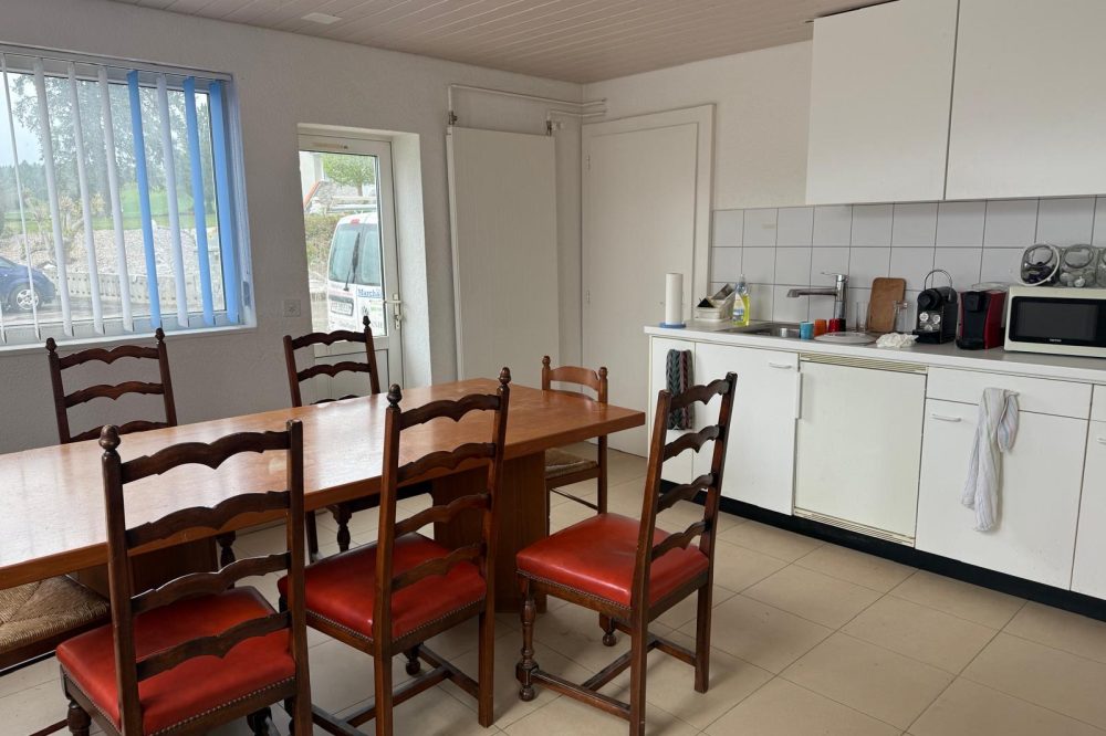 1e6d1688-5749-4d38-a1d4-e44493d1d741